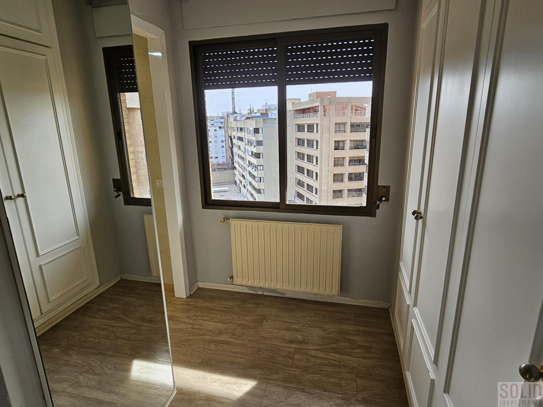 For rent of flat in Valencia