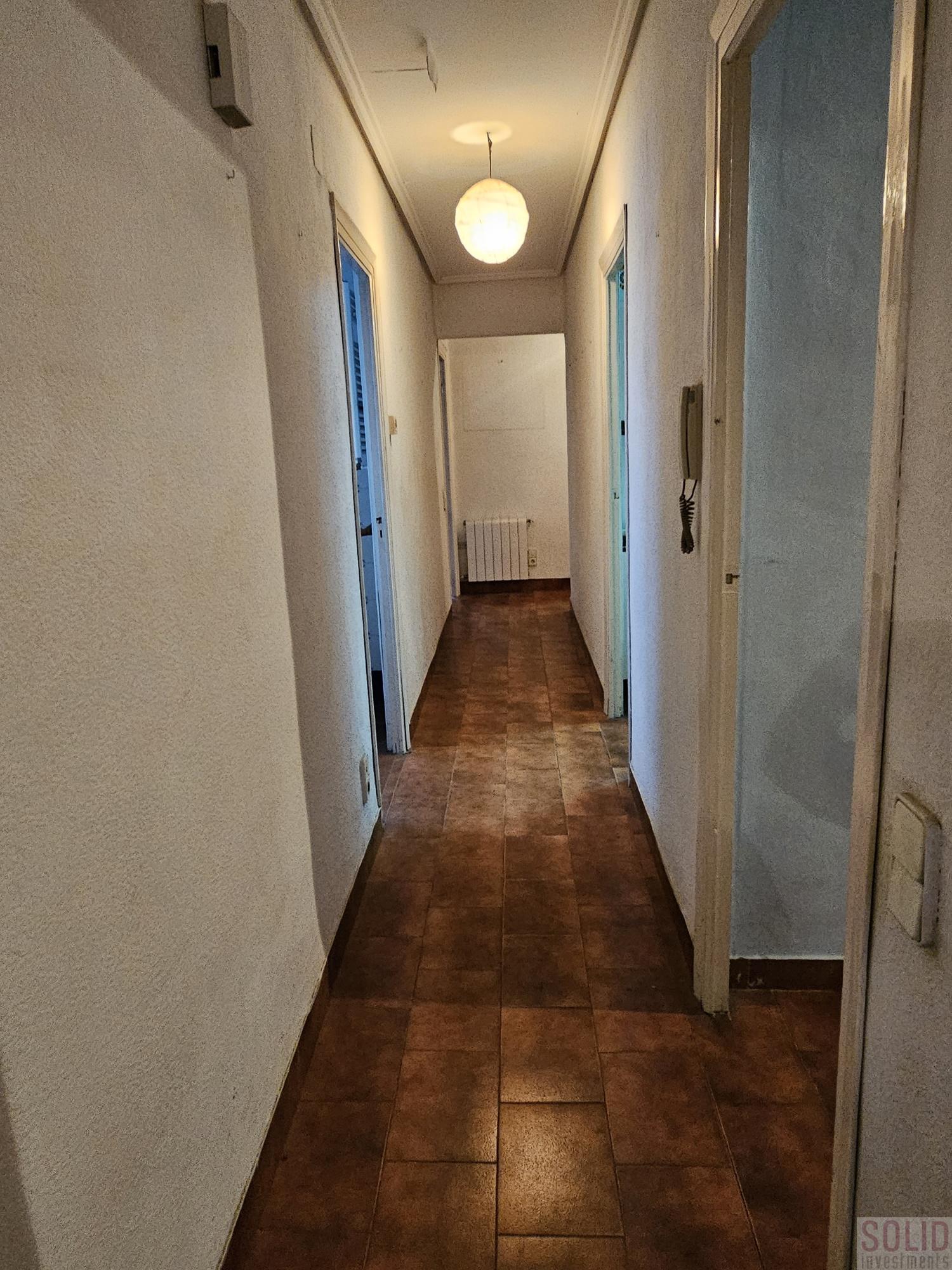 For sale of flat in Valencia