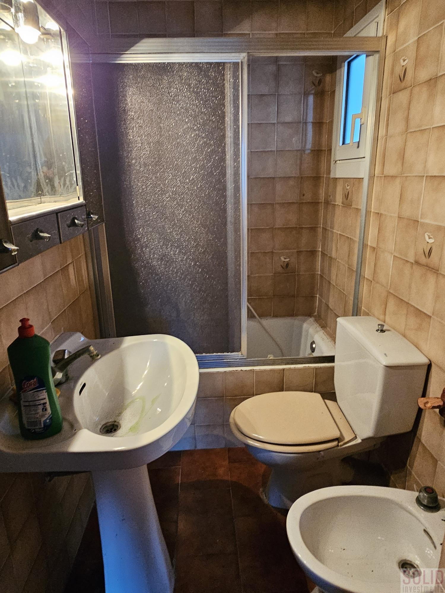 For sale of flat in Valencia