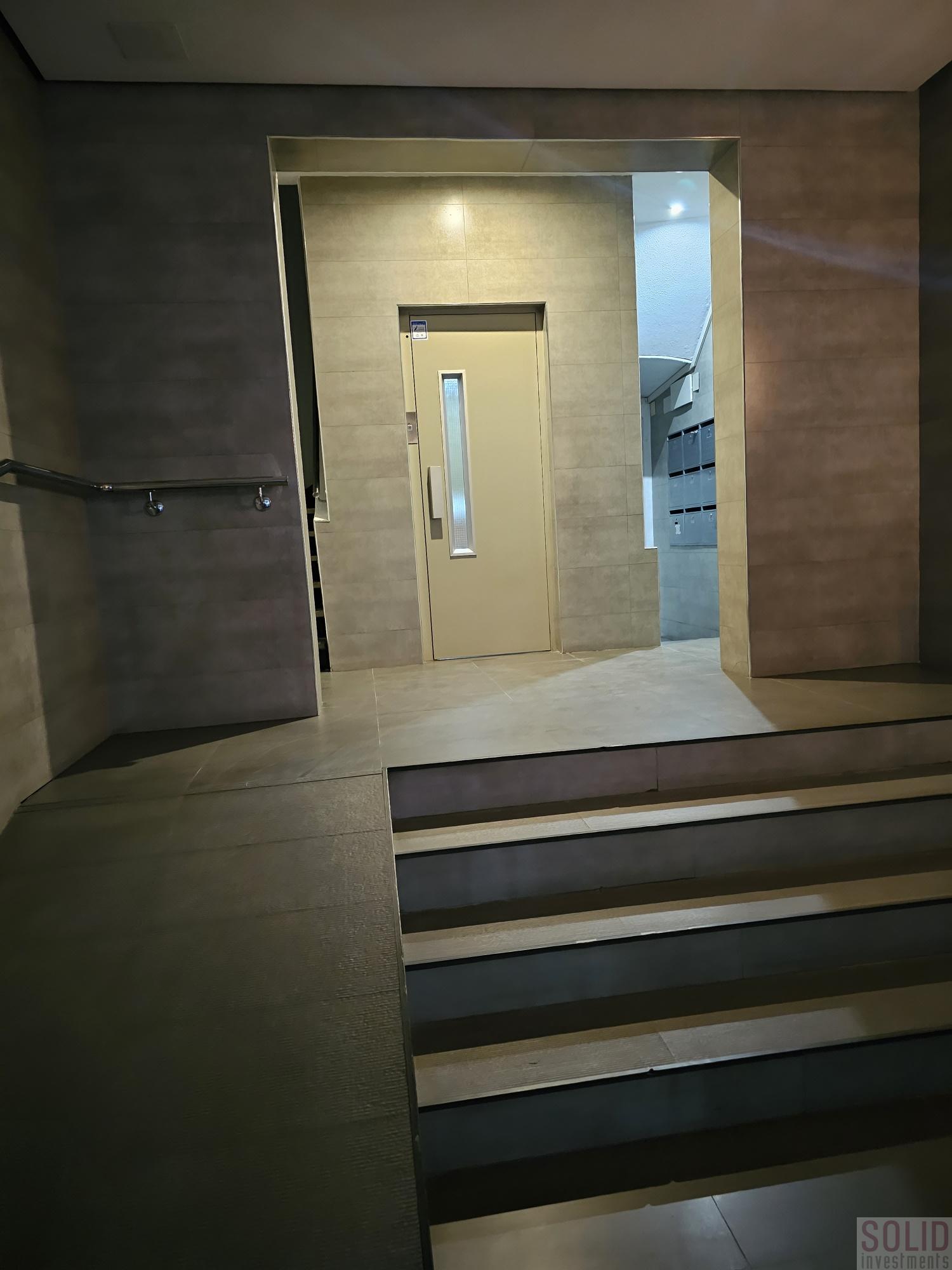 For sale of flat in Valencia