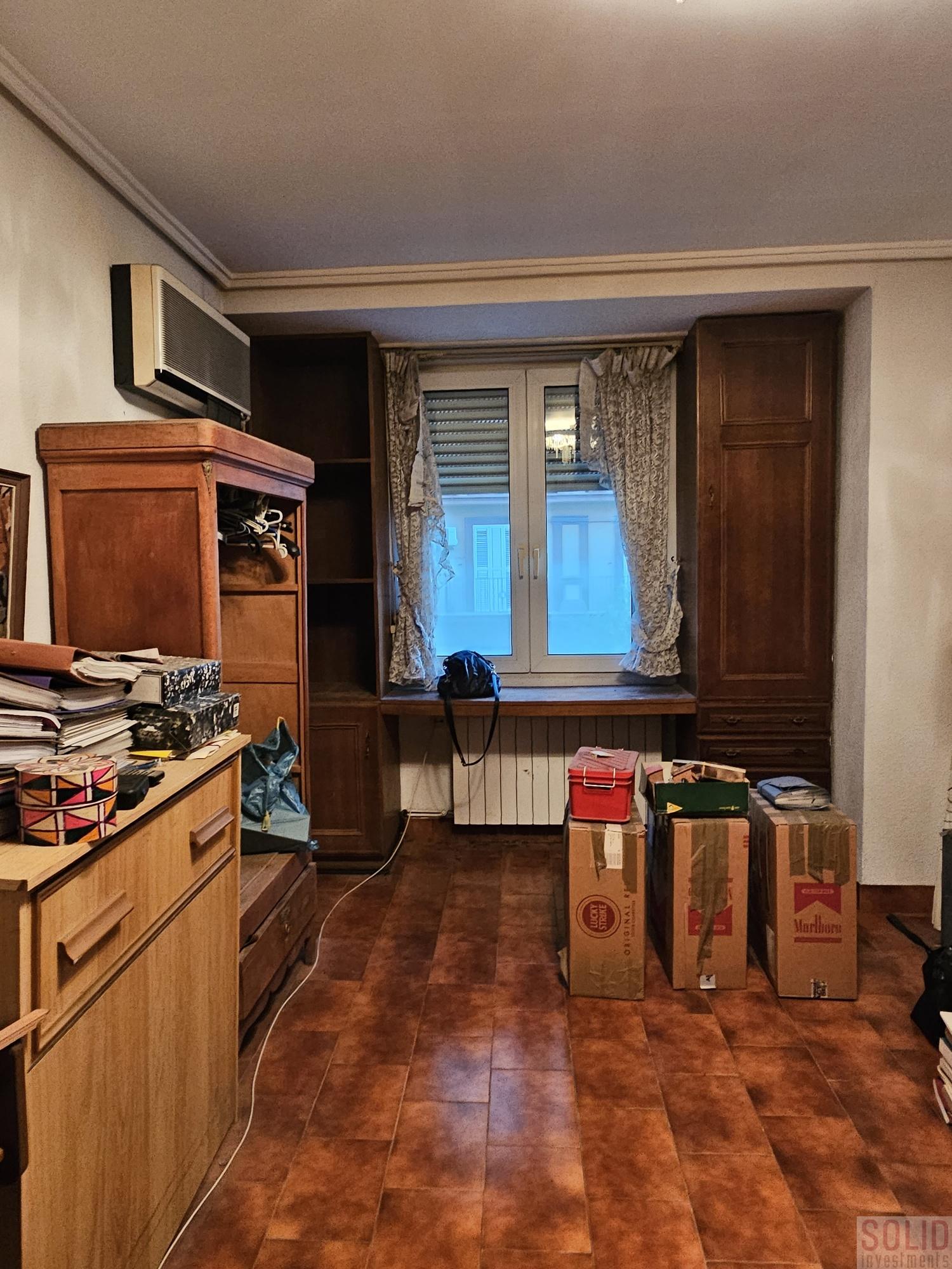 For sale of flat in Valencia