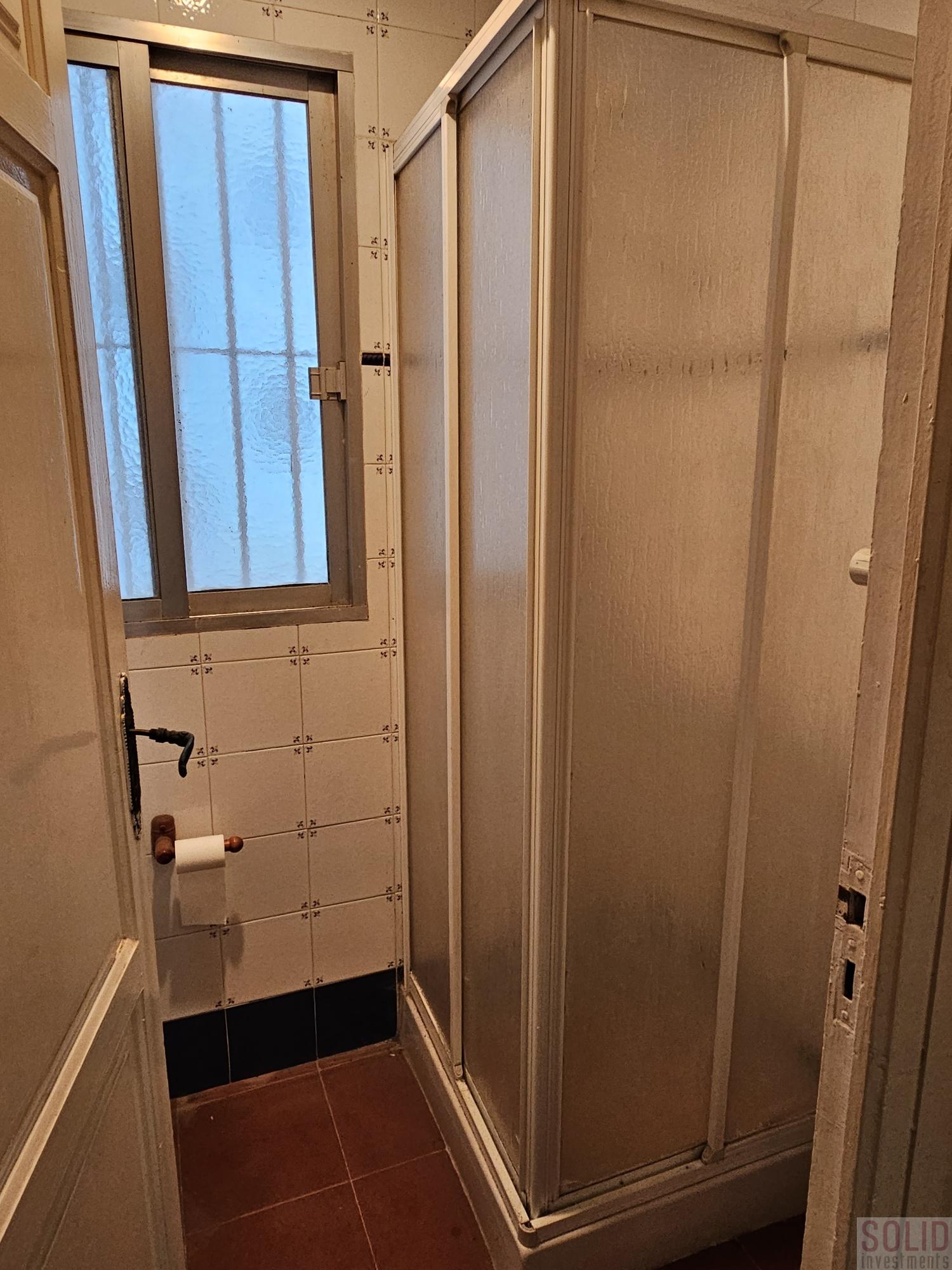 For sale of flat in Valencia