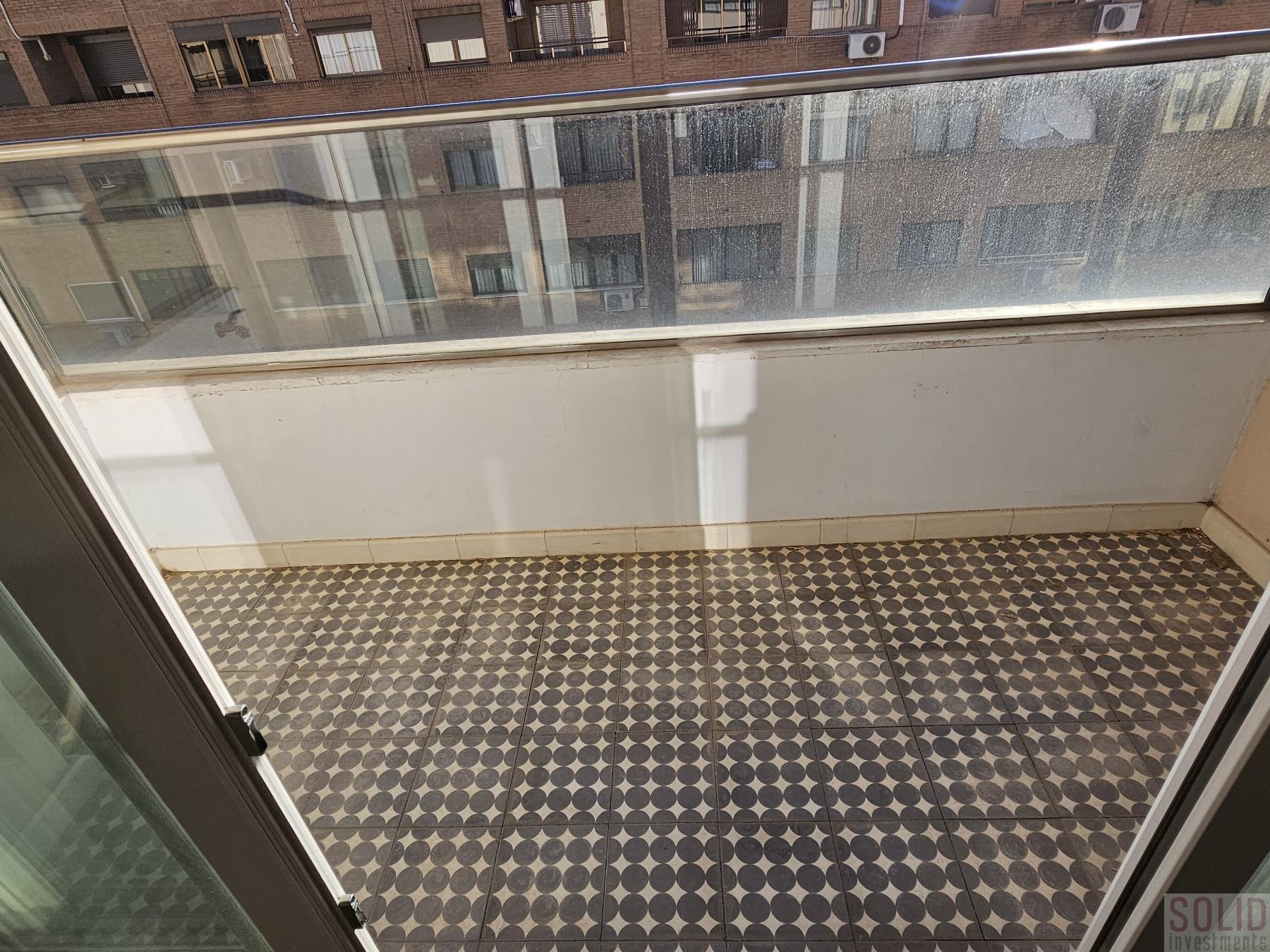 For rent of flat in Valencia
