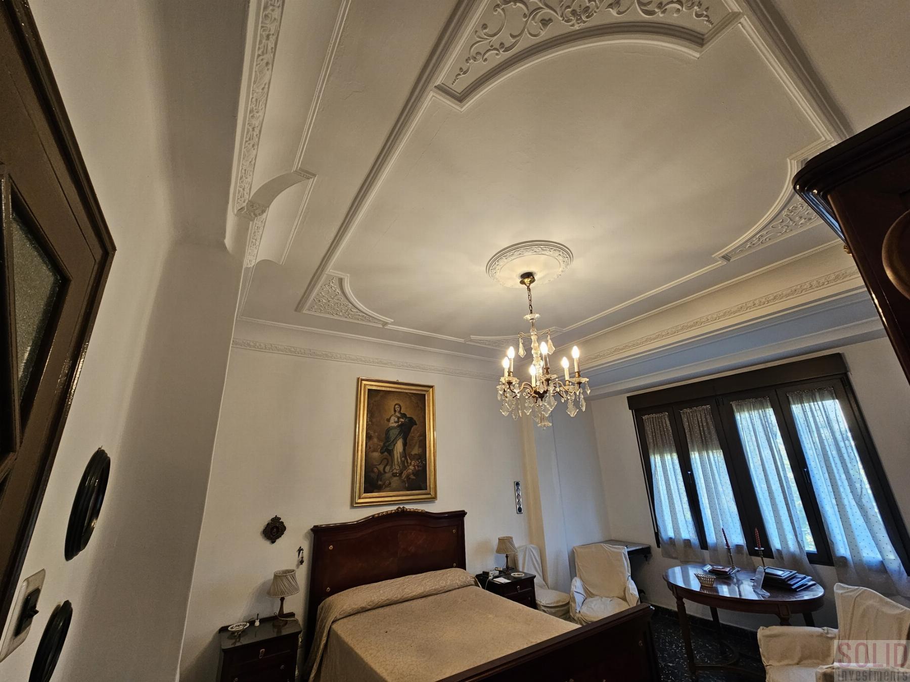 For sale of flat in Valencia
