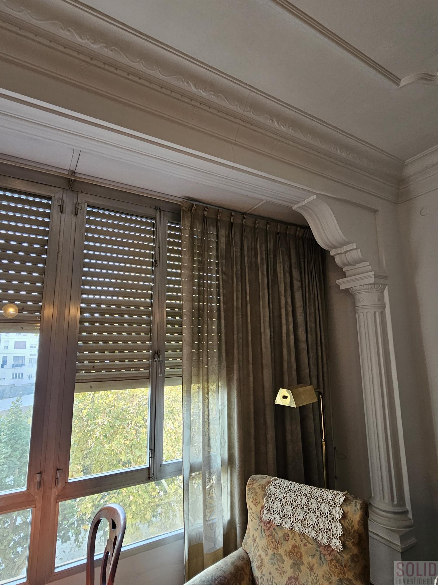 For sale of flat in Valencia