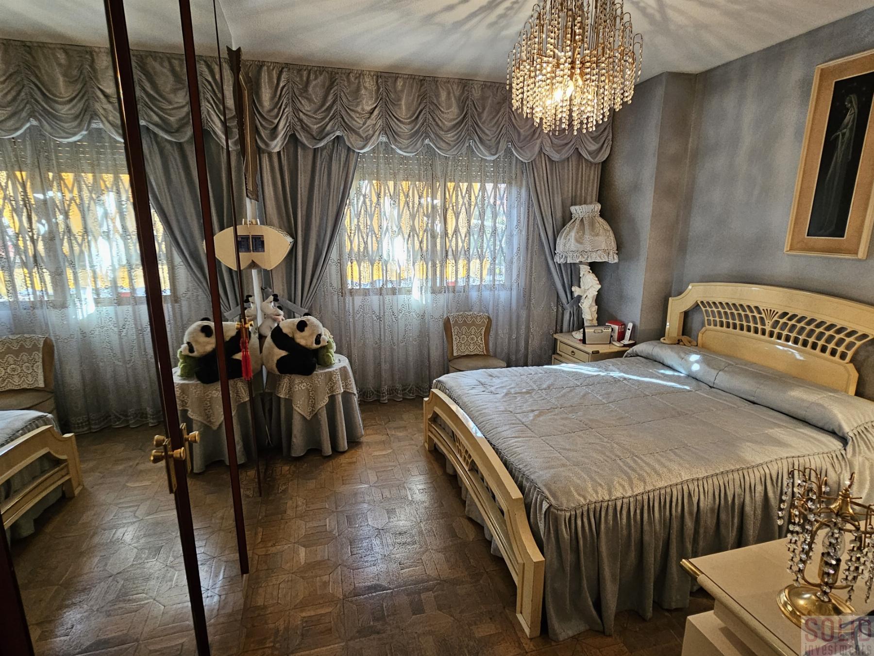 For sale of flat in Valencia