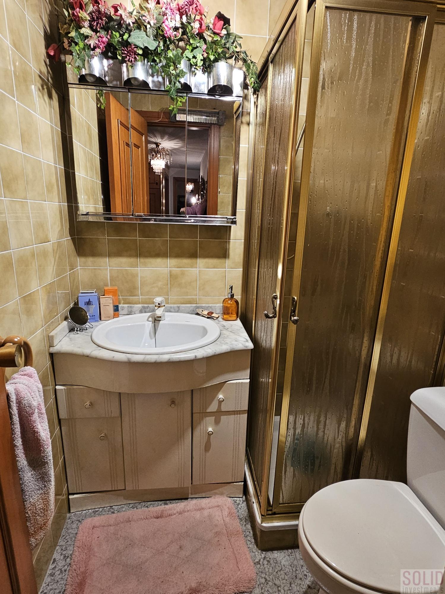 For sale of flat in Valencia