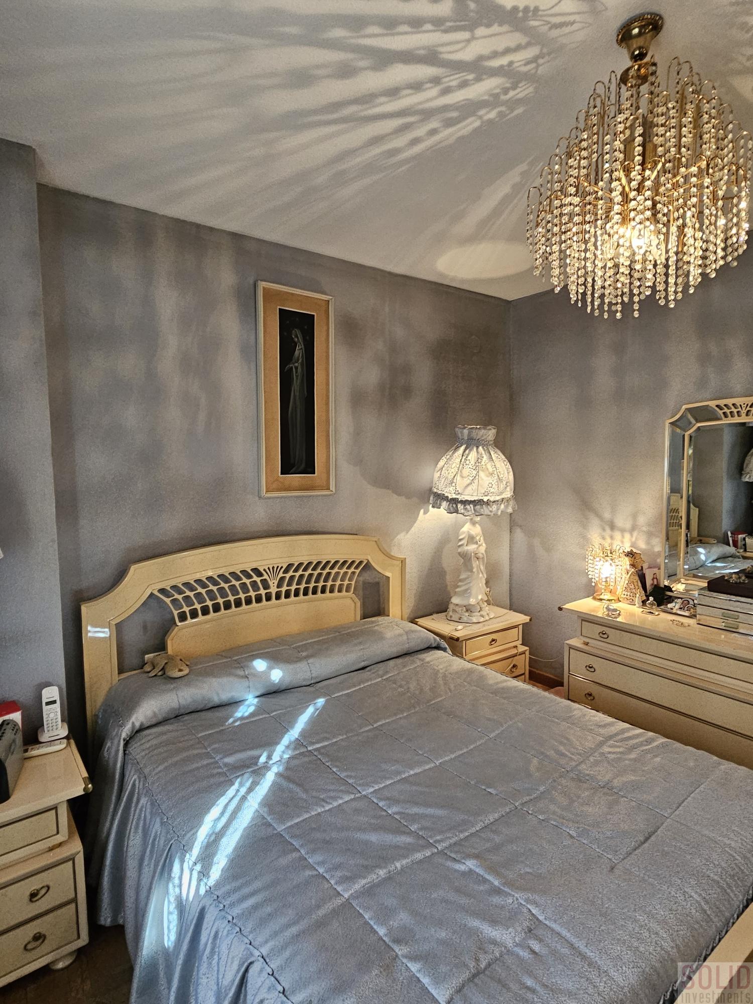 For sale of flat in Valencia