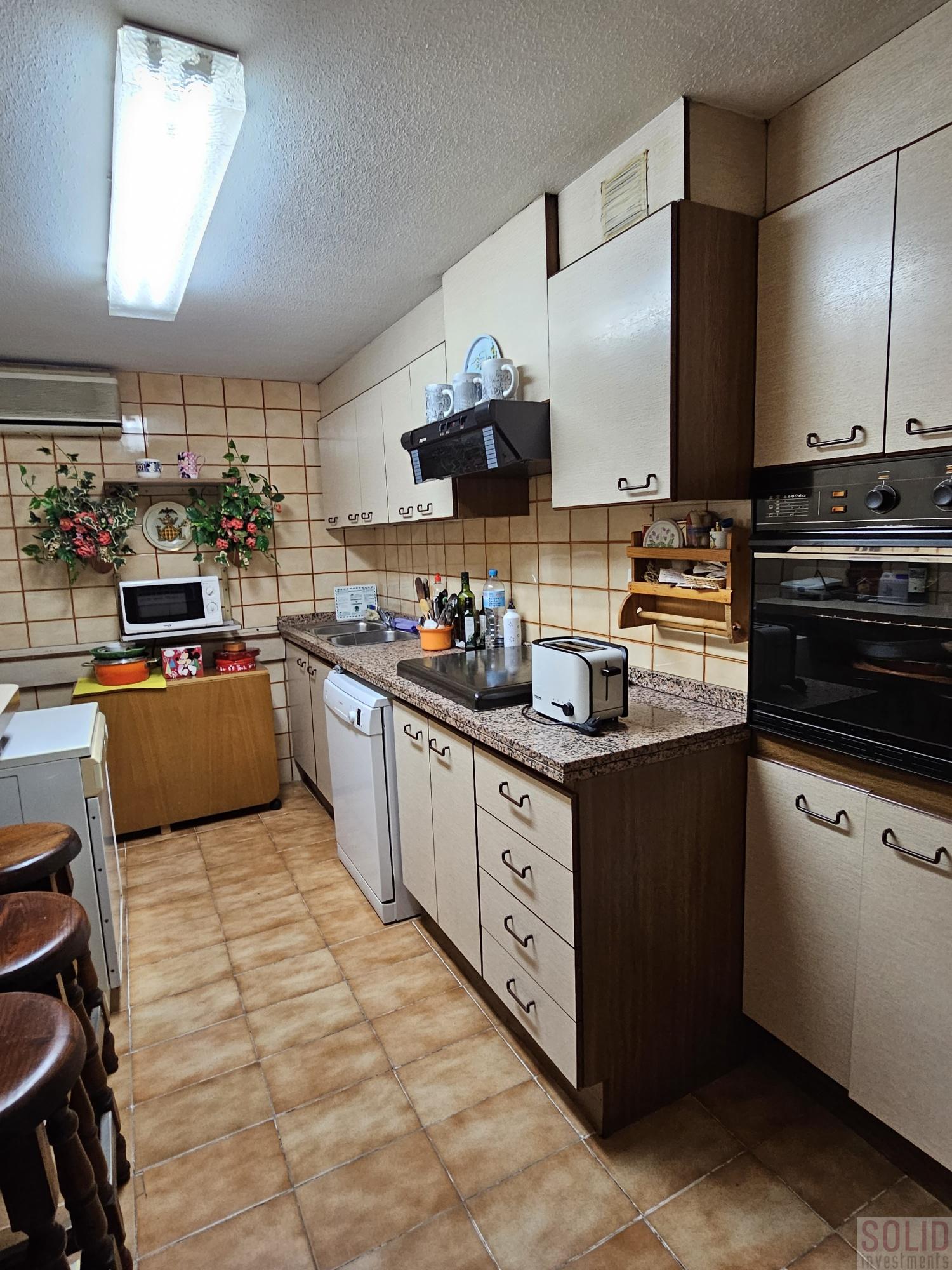 For sale of flat in Valencia