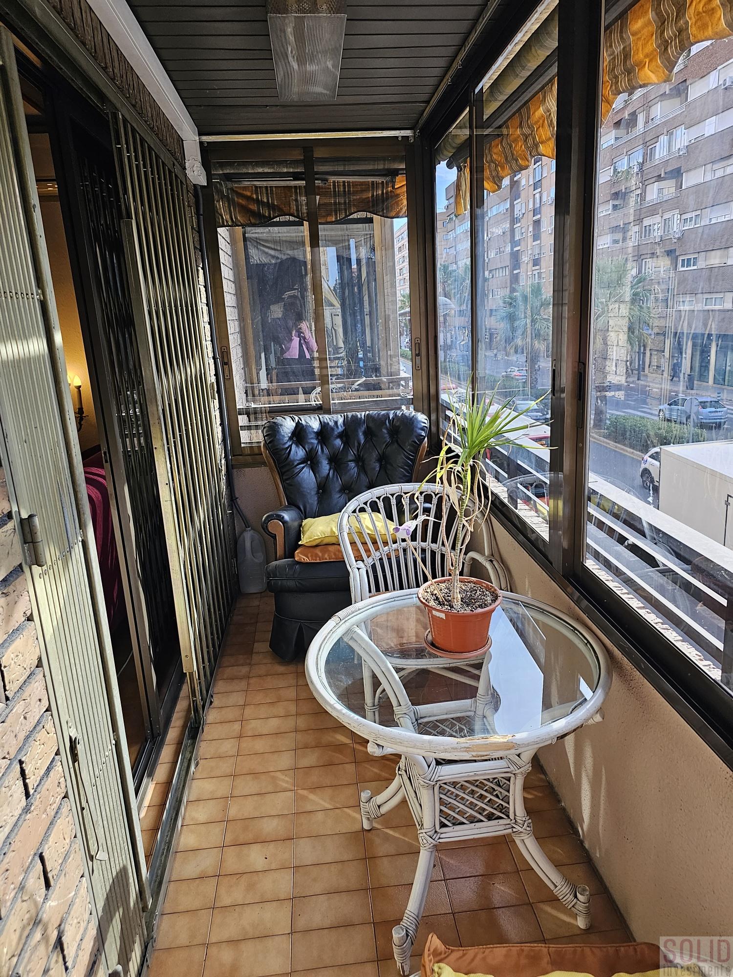 For sale of flat in Valencia