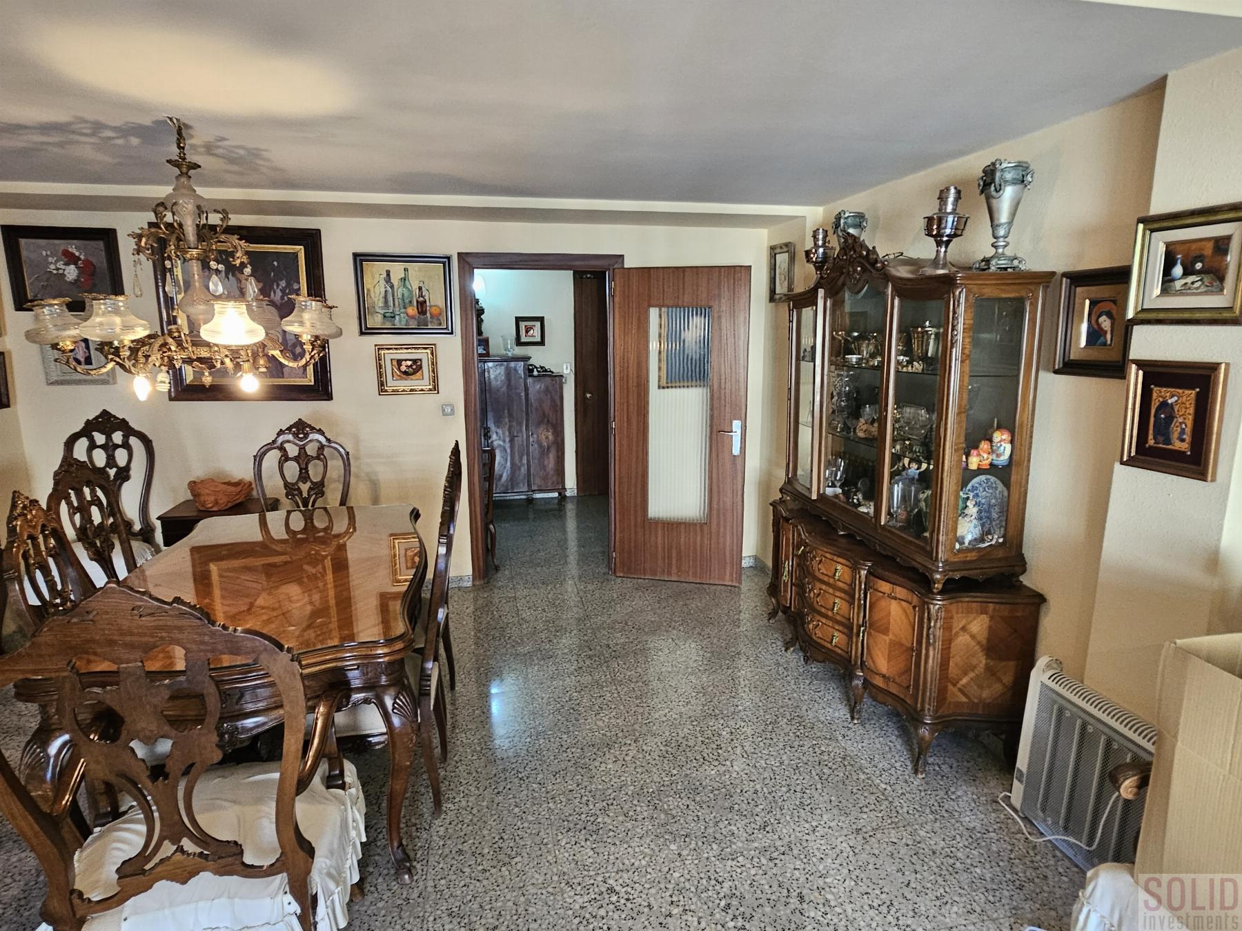 For sale of flat in Valencia