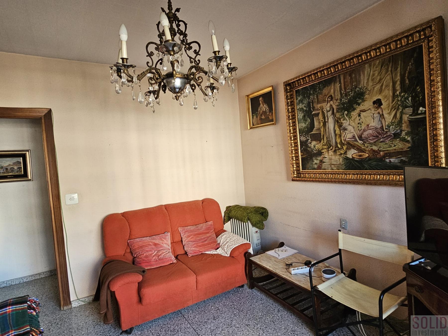 For sale of flat in Valencia