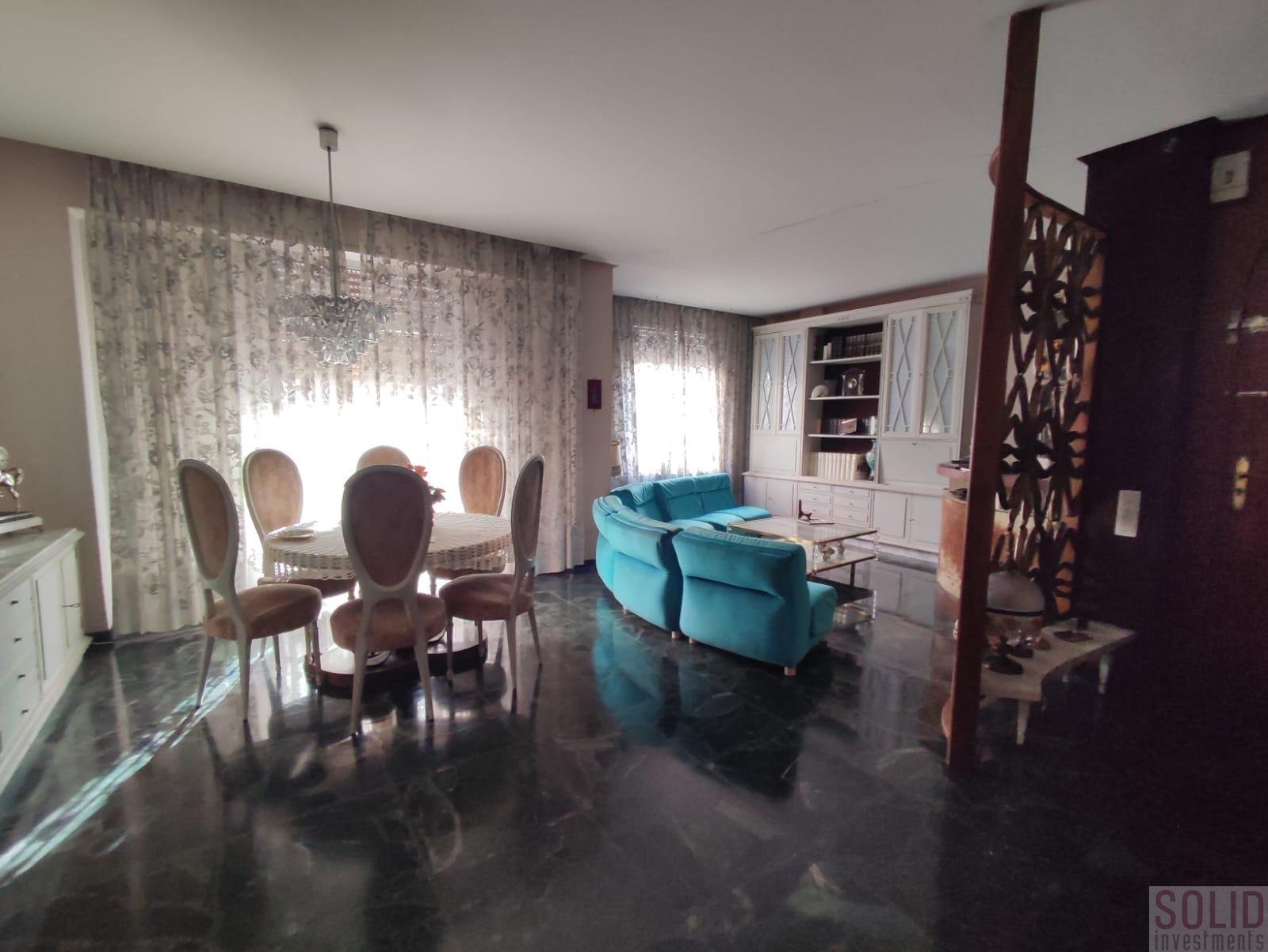 For sale of flat in Valencia