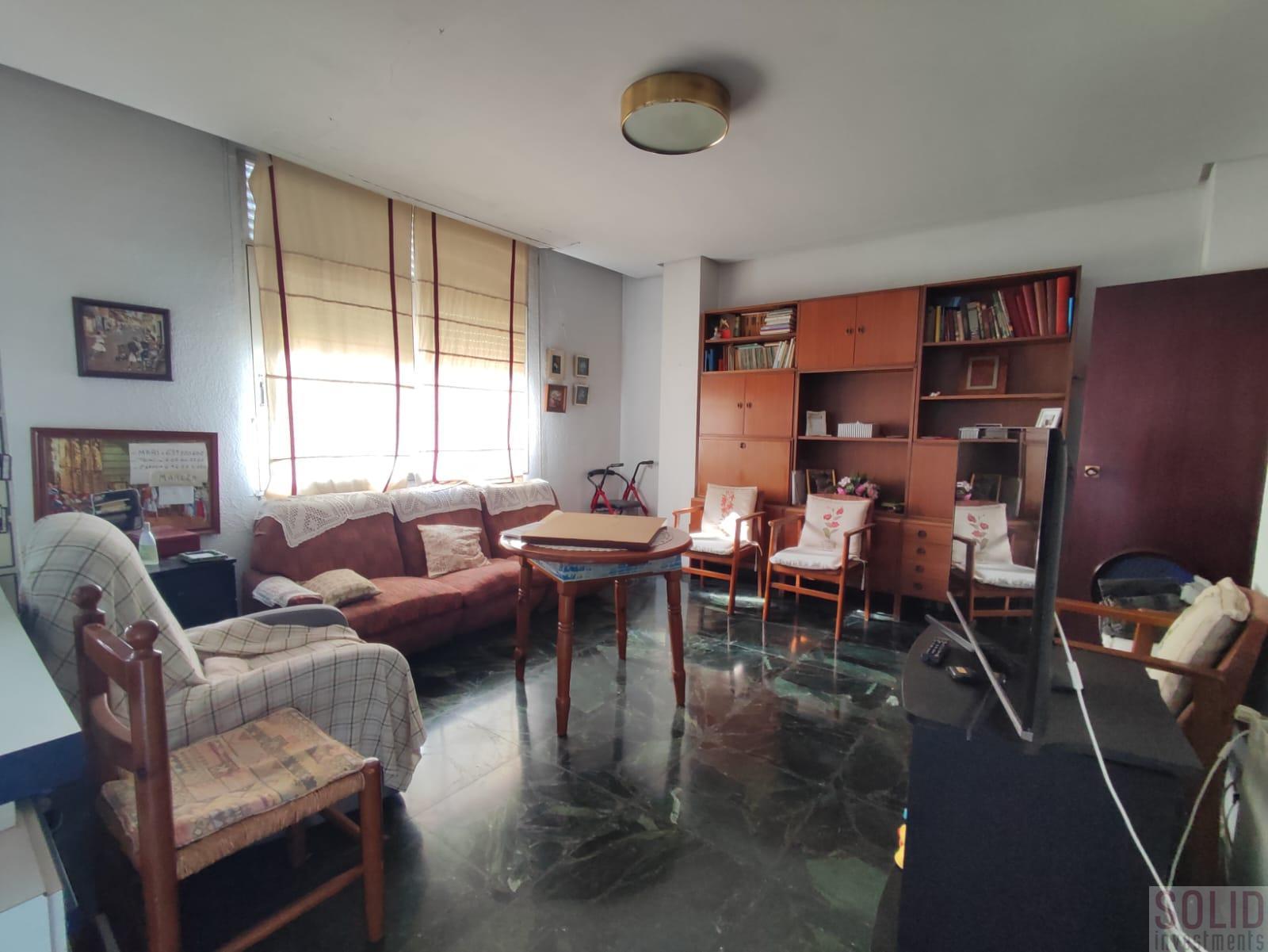 For sale of flat in Valencia