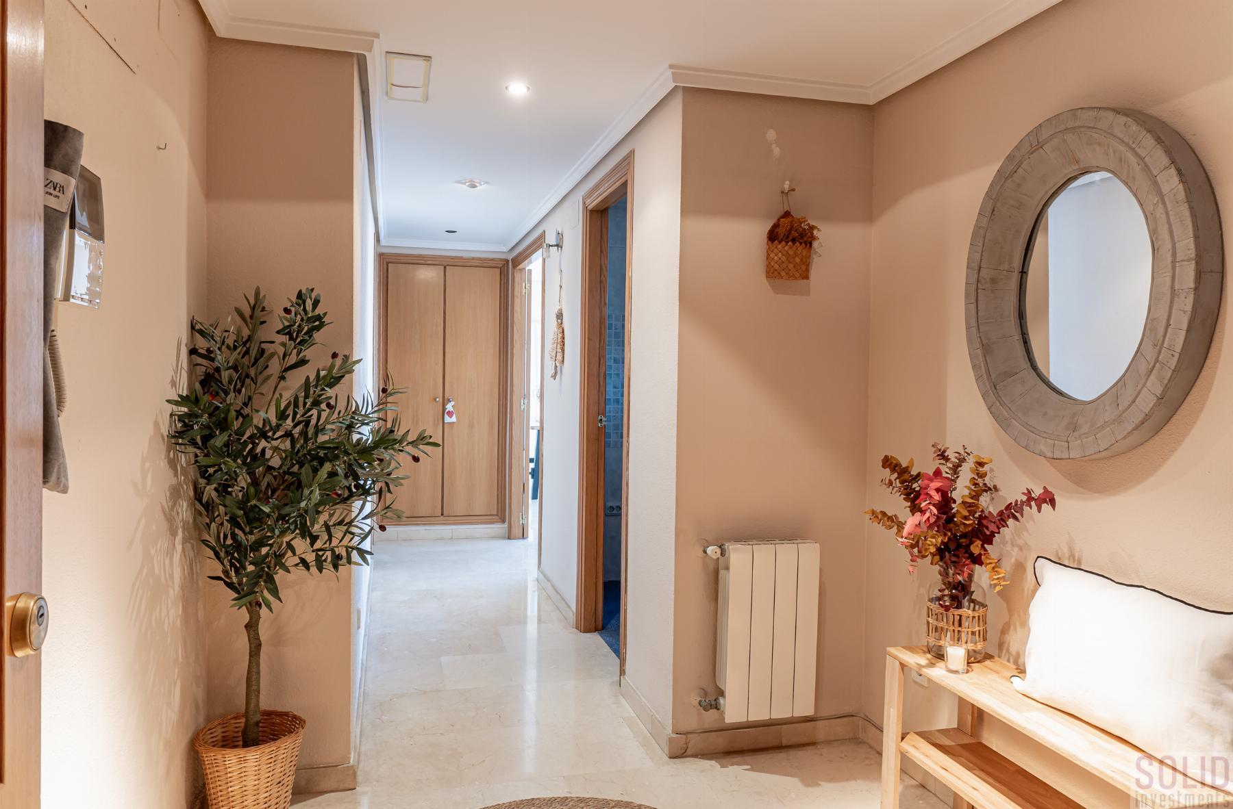 For sale of flat in Valencia