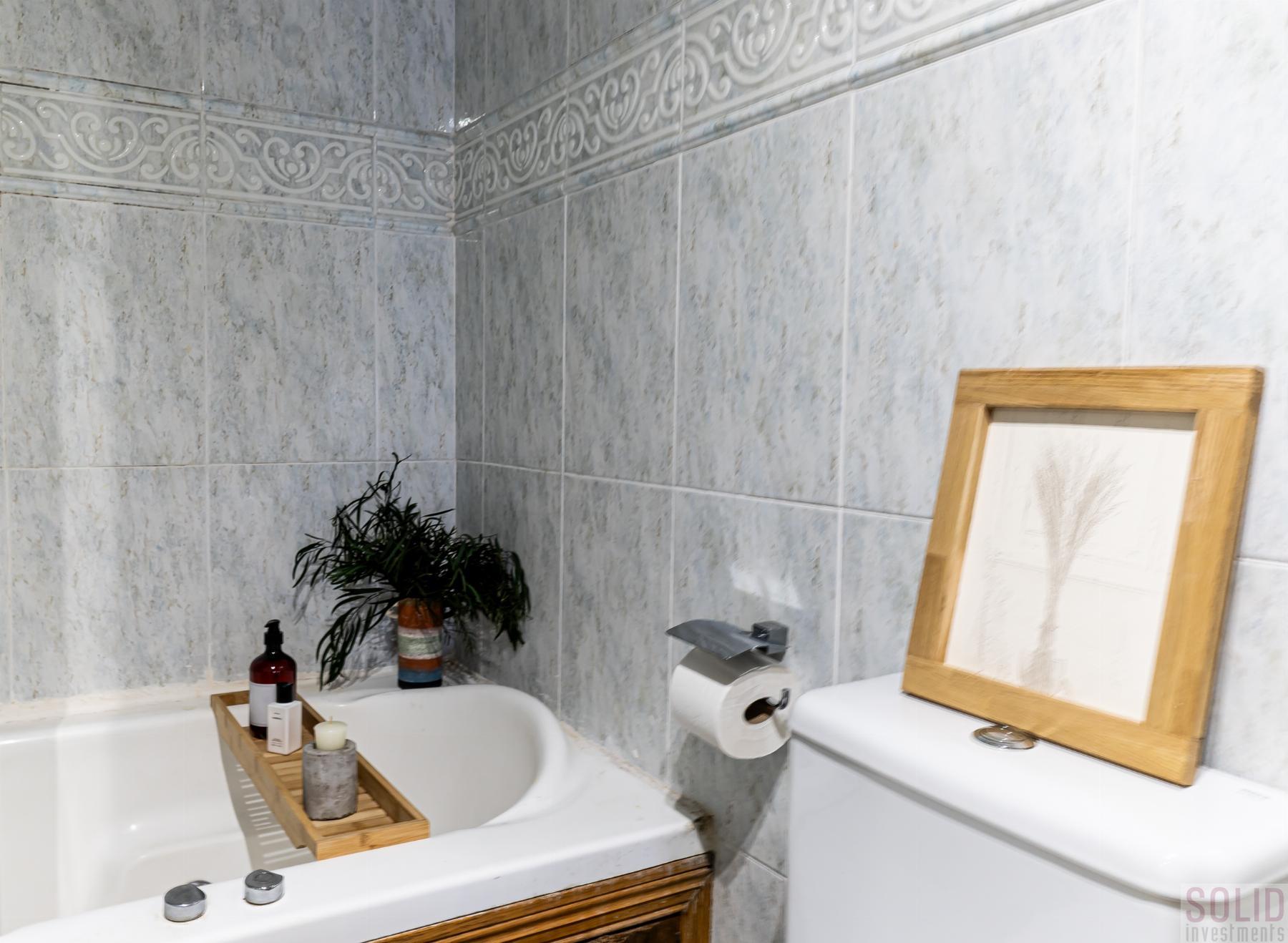 For sale of flat in Valencia