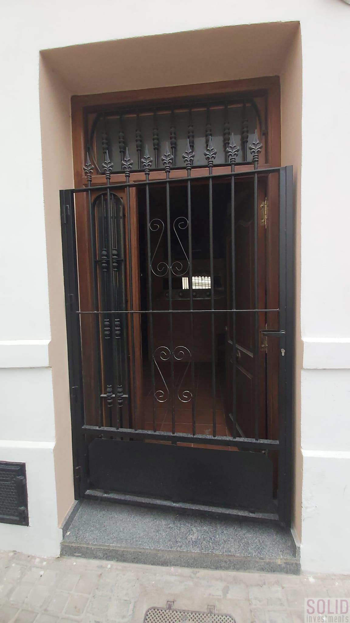 For sale of ground floor in Valencia
