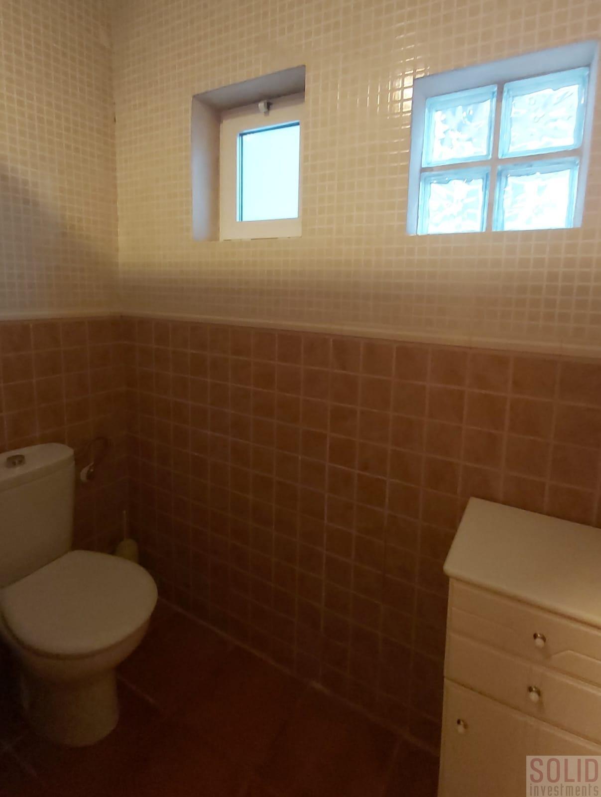For sale of ground floor in Valencia