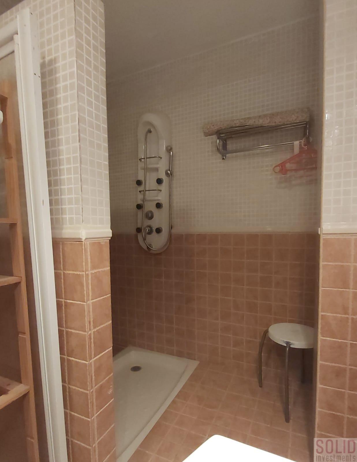 For sale of ground floor in Valencia