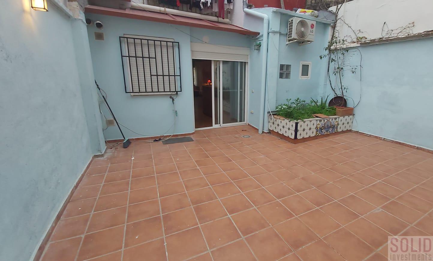 For sale of ground floor in Valencia