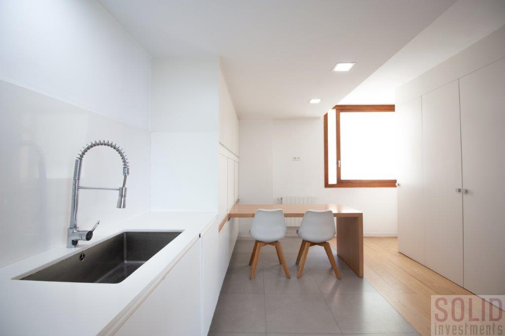 For sale of flat in Valencia