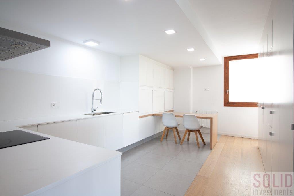 For sale of flat in Valencia