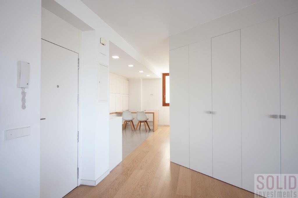 For sale of flat in Valencia