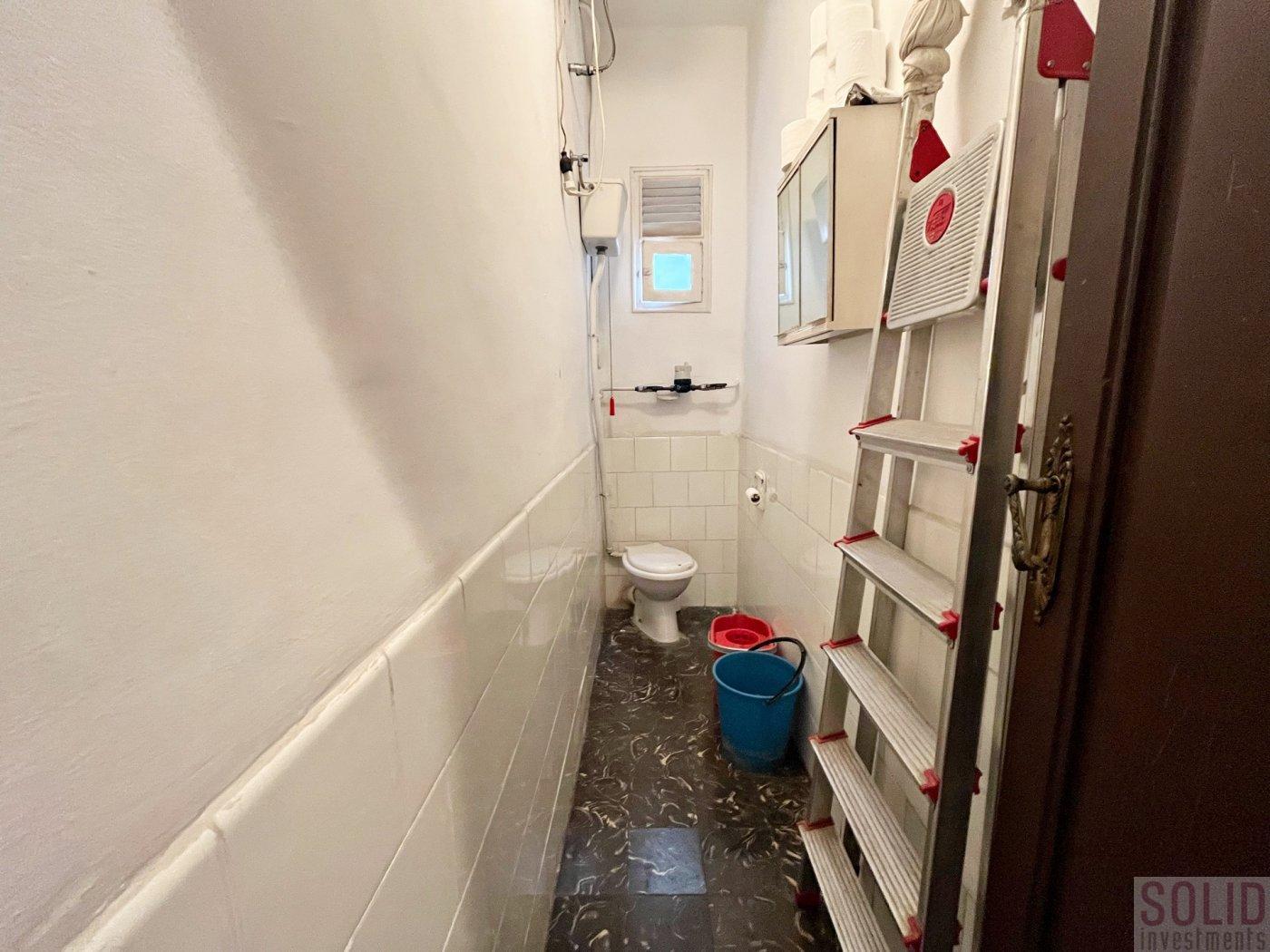 For sale of flat in Valencia