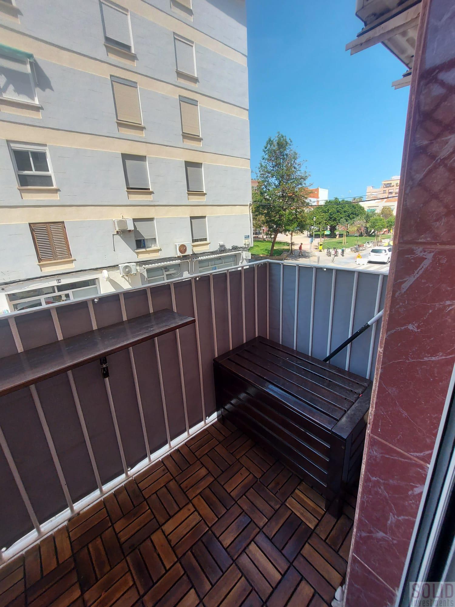 For sale of flat in Valencia
