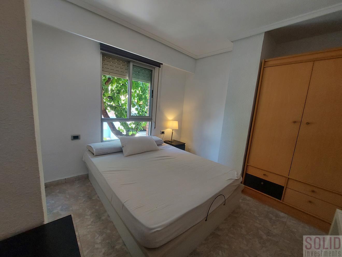 For sale of flat in Valencia