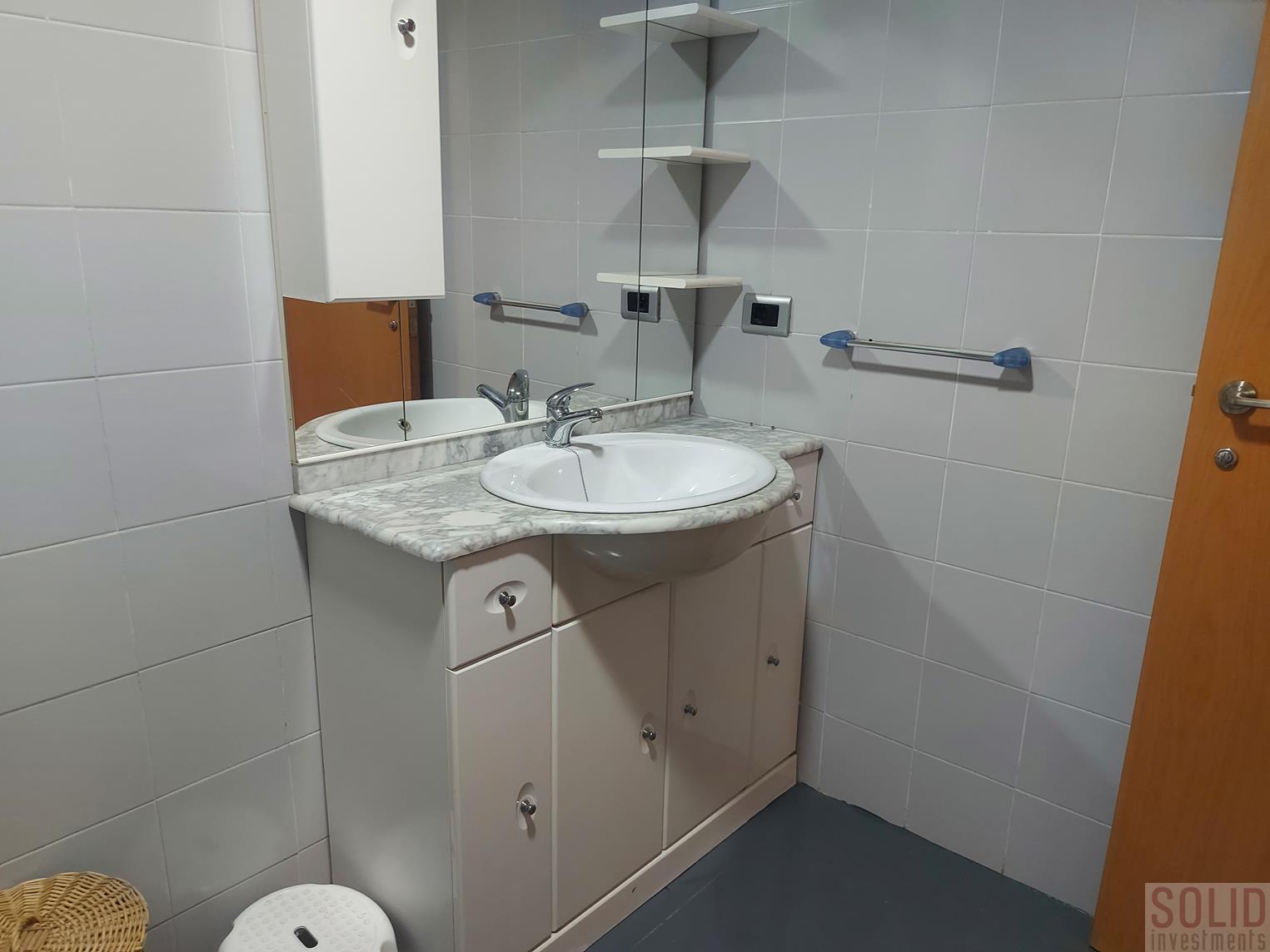 For sale of flat in Valencia