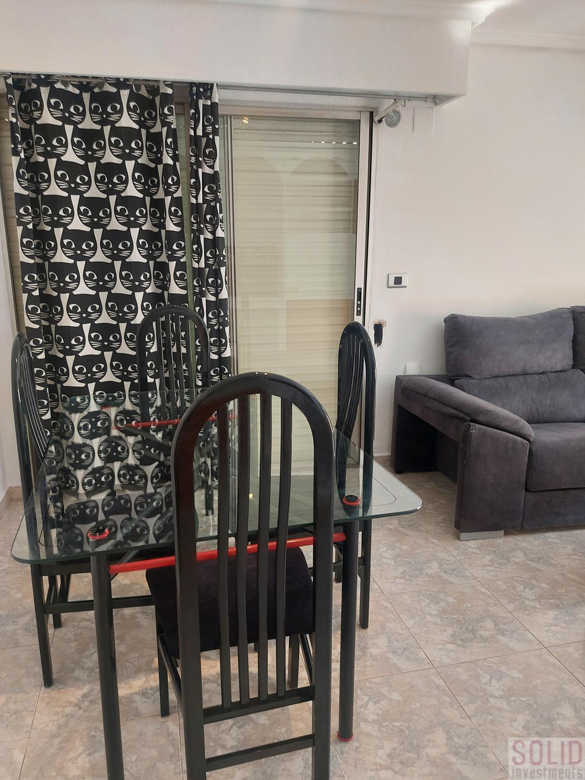 For sale of flat in Valencia