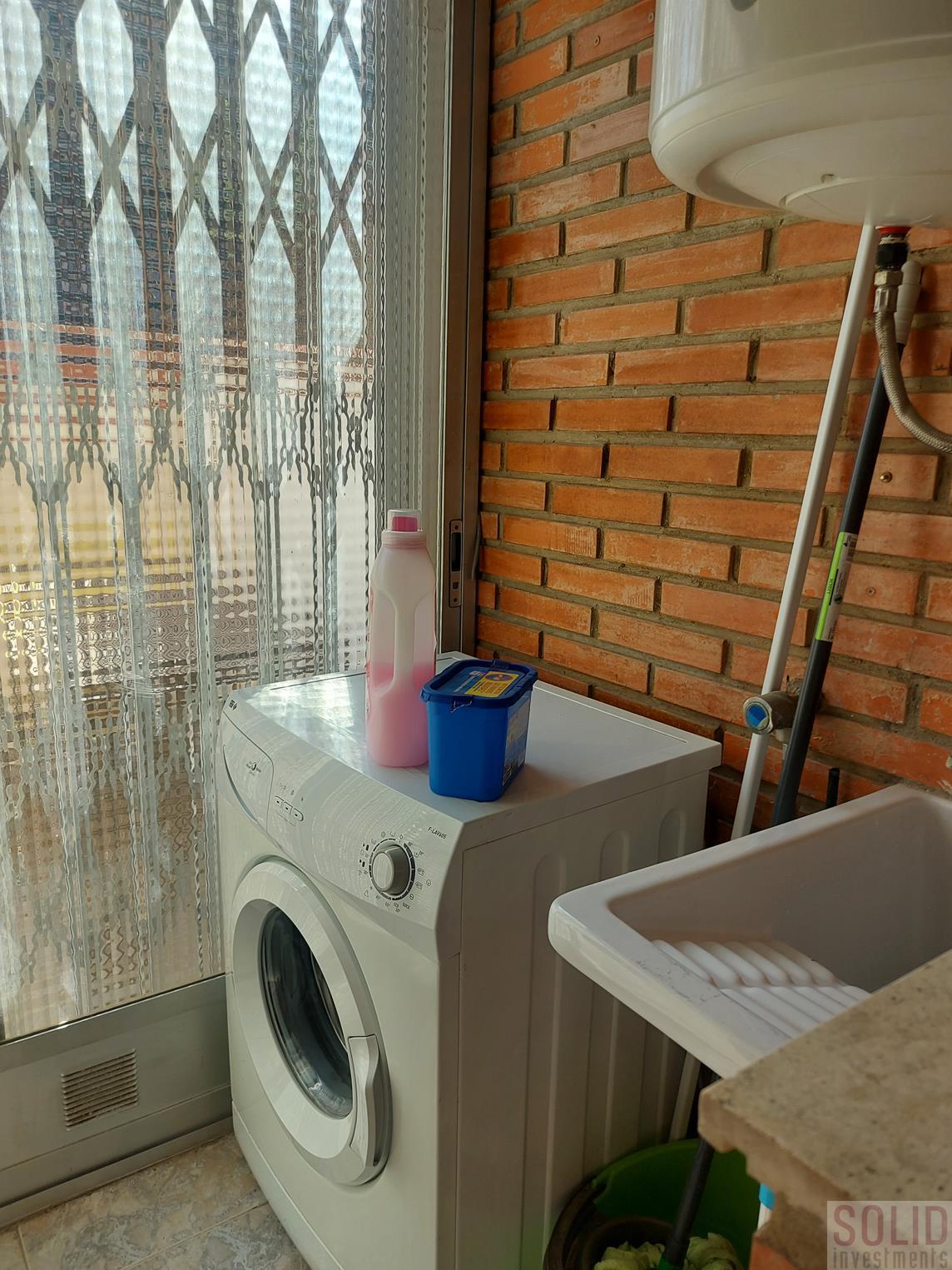 For sale of flat in Valencia