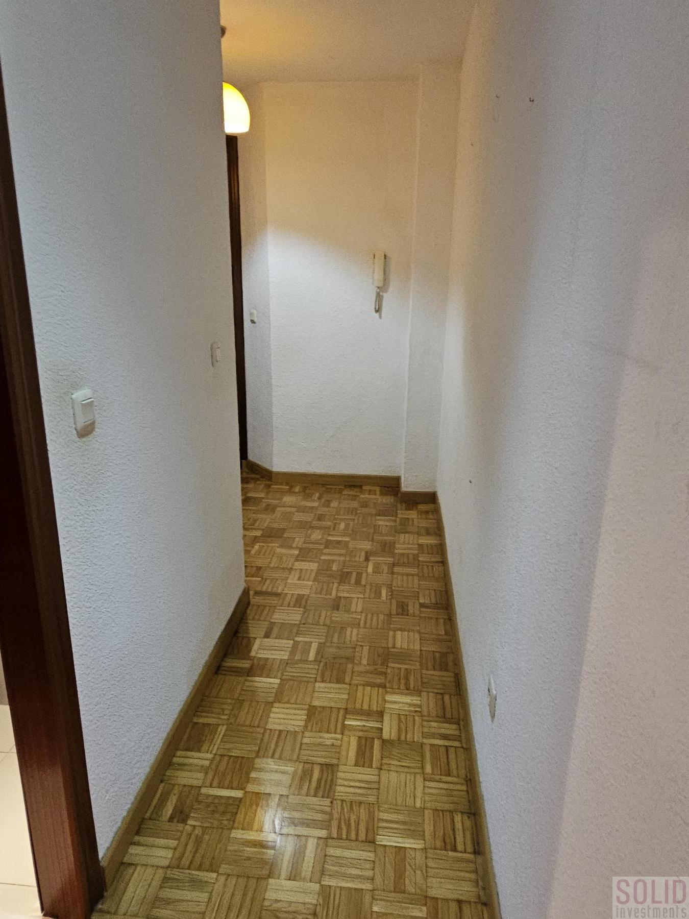 For sale of flat in Valencia
