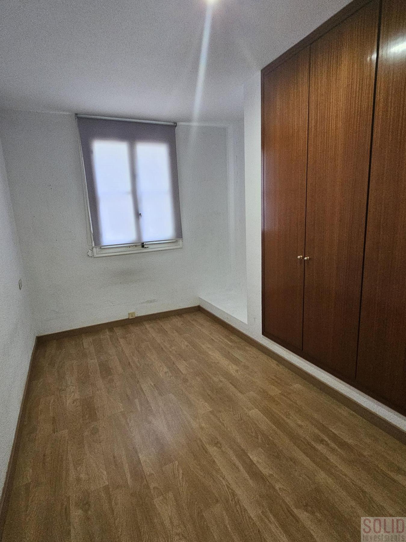 For sale of flat in Valencia