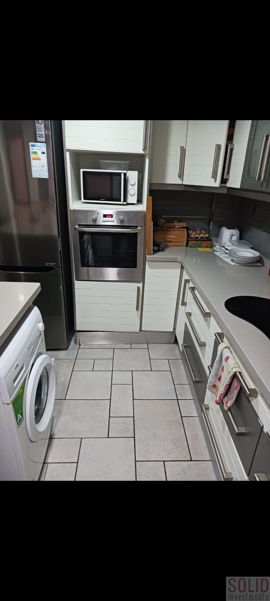 For sale of flat in Valencia