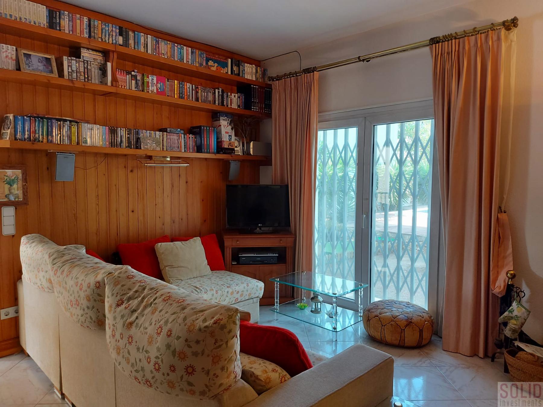 For sale of chalet in Rocafort