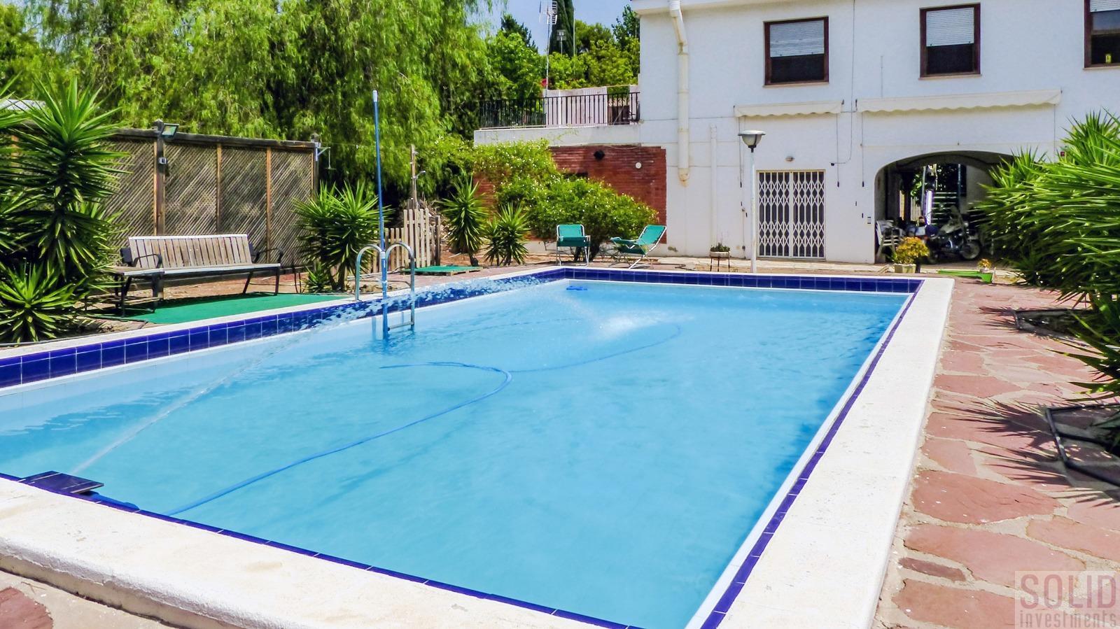 For sale of chalet in Rocafort