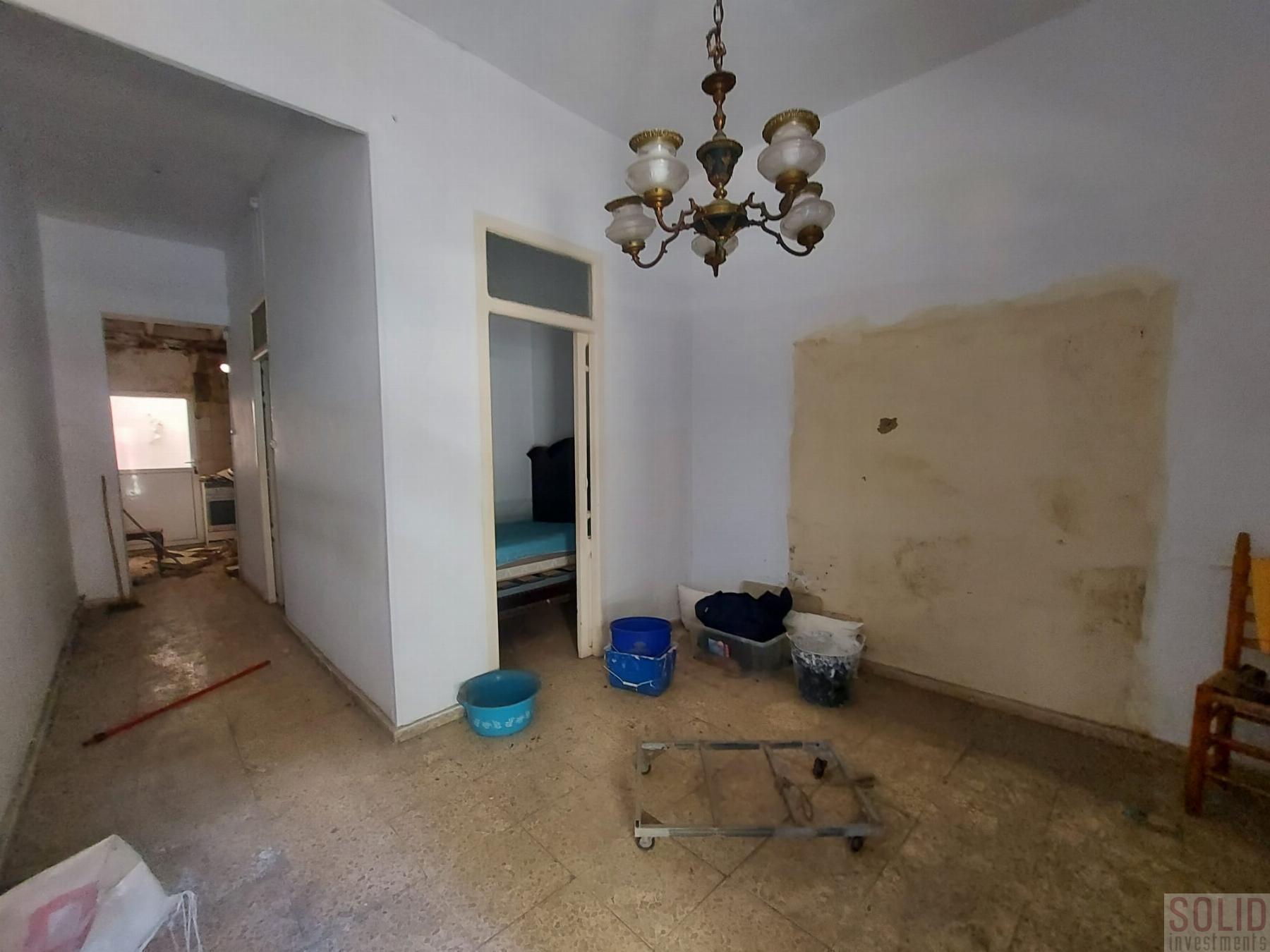 For sale of house in Valencia