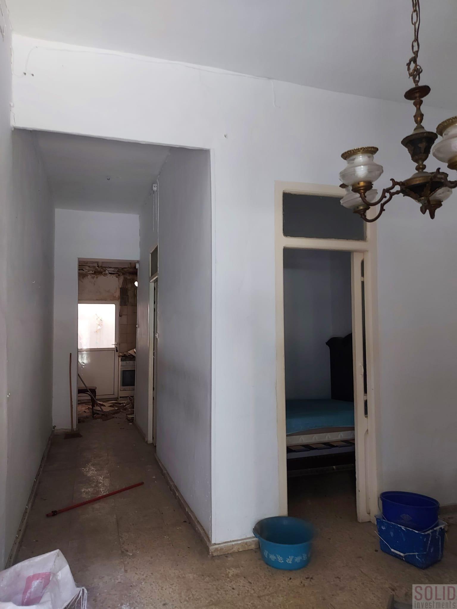 For sale of house in Valencia