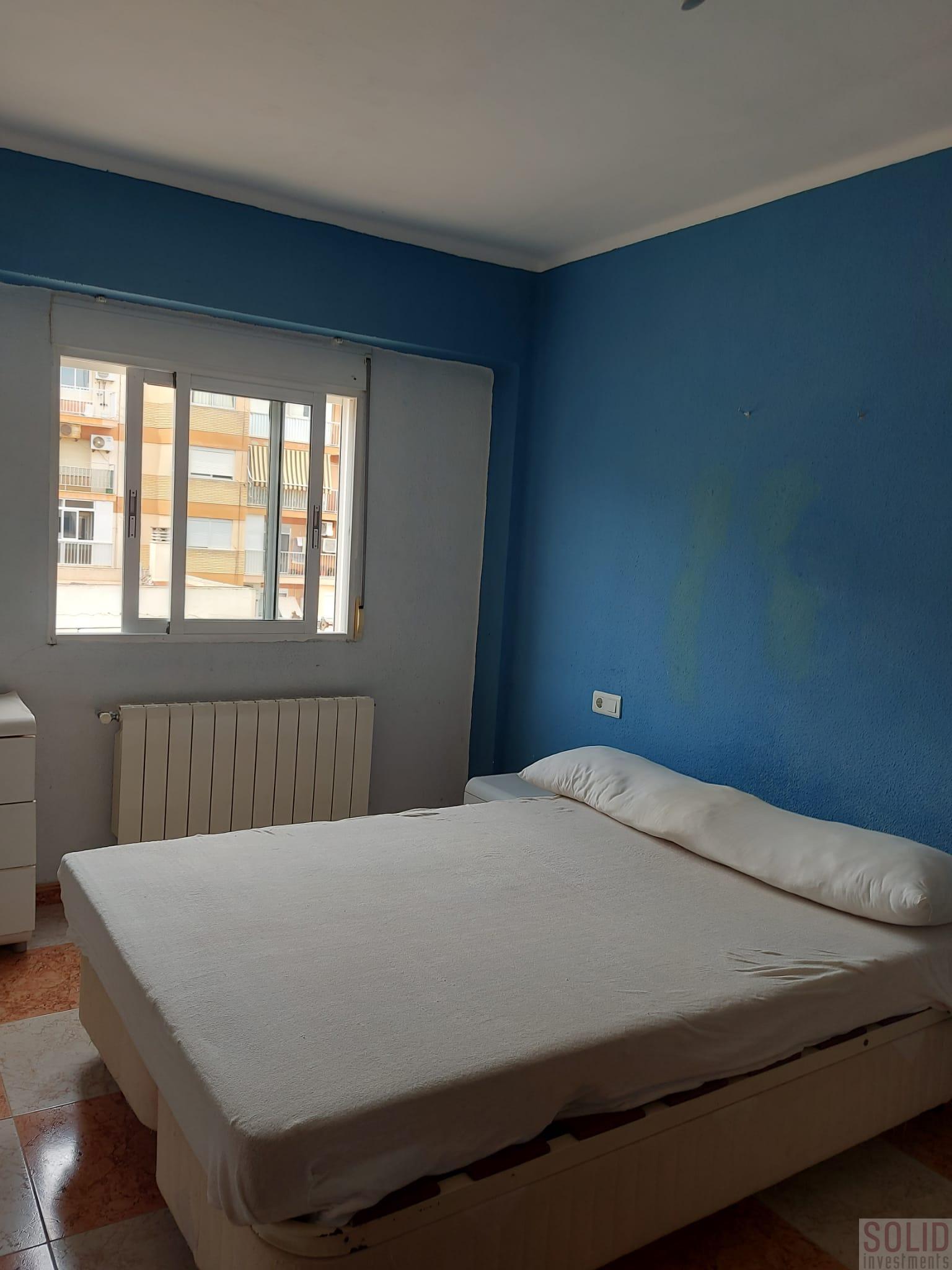 For sale of flat in Valencia