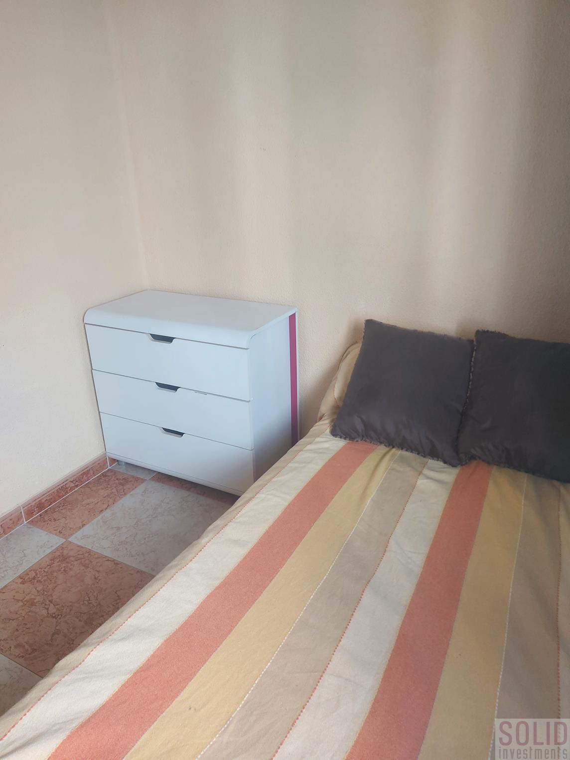 For sale of flat in Valencia