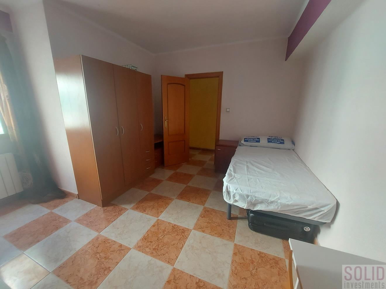 For sale of flat in Valencia