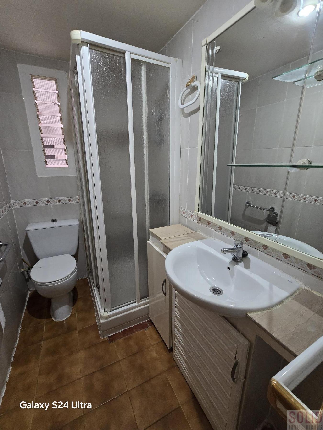 For sale of flat in Valencia