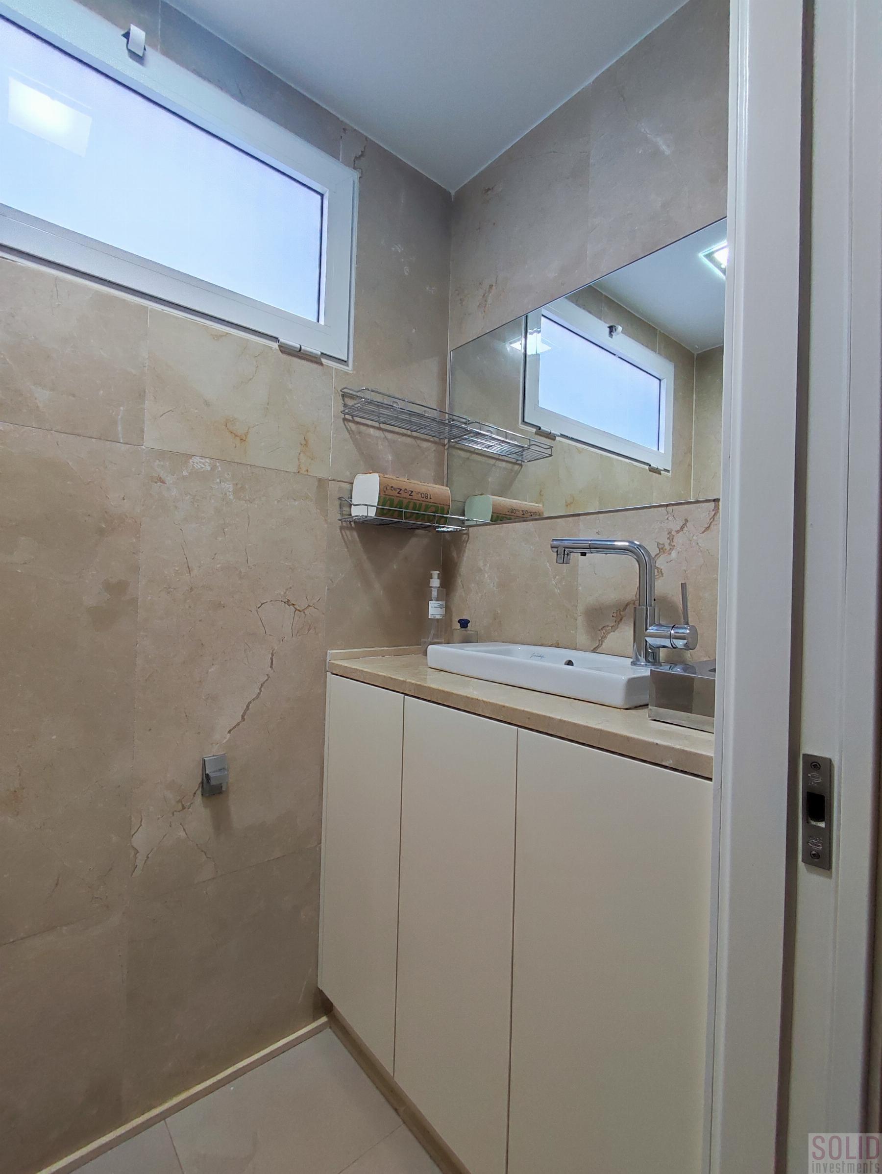 For sale of flat in Valencia