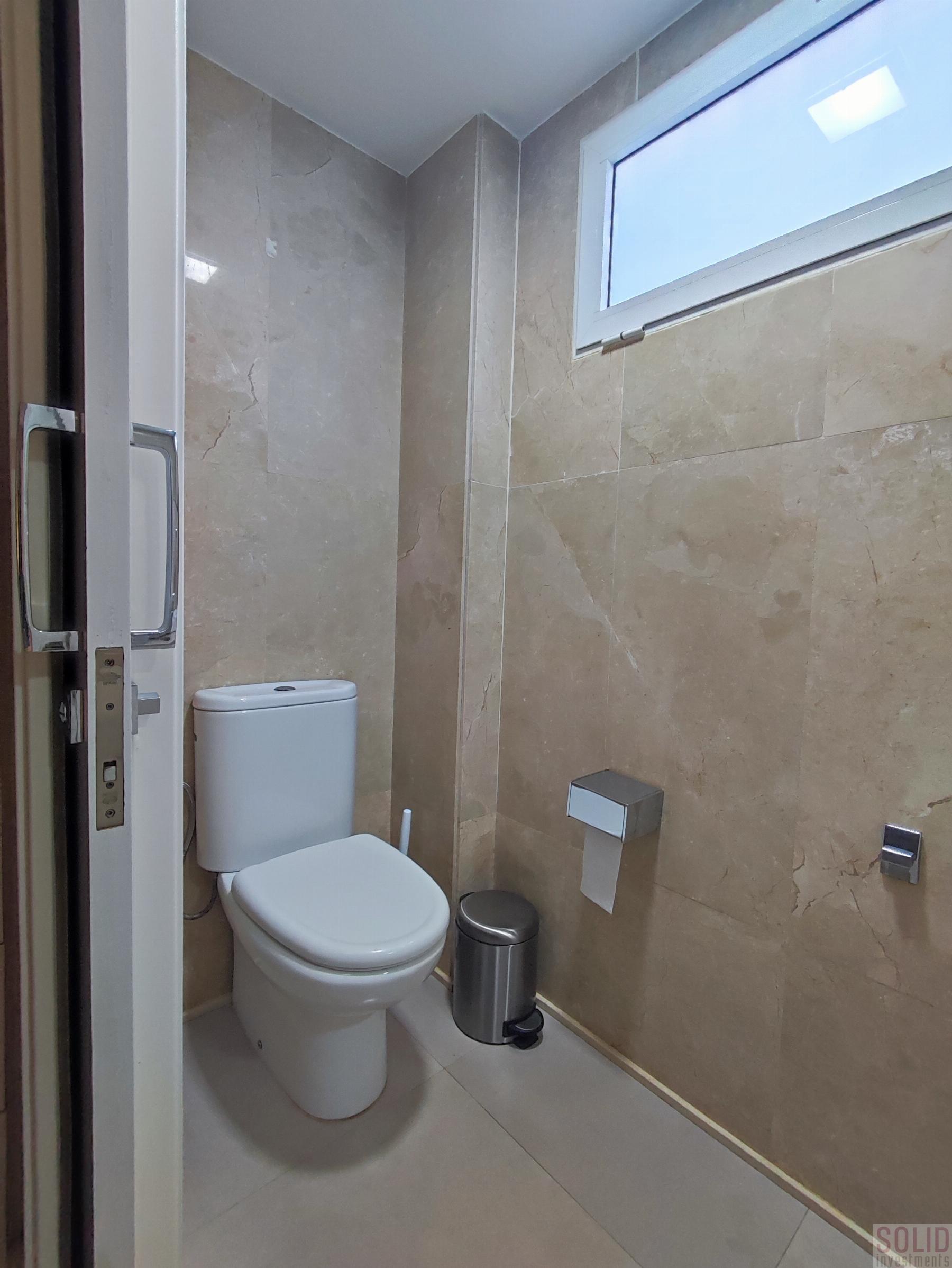 For sale of flat in Valencia