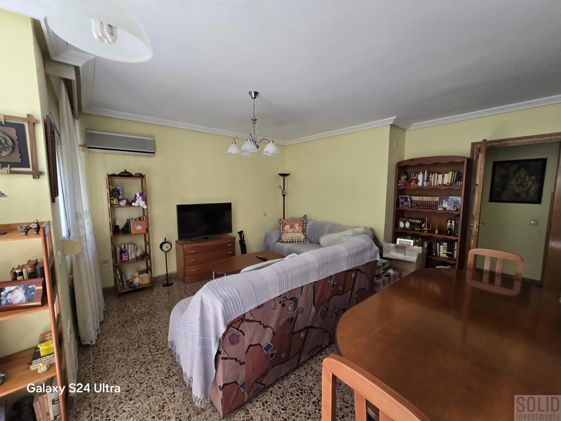 For sale of flat in Valencia