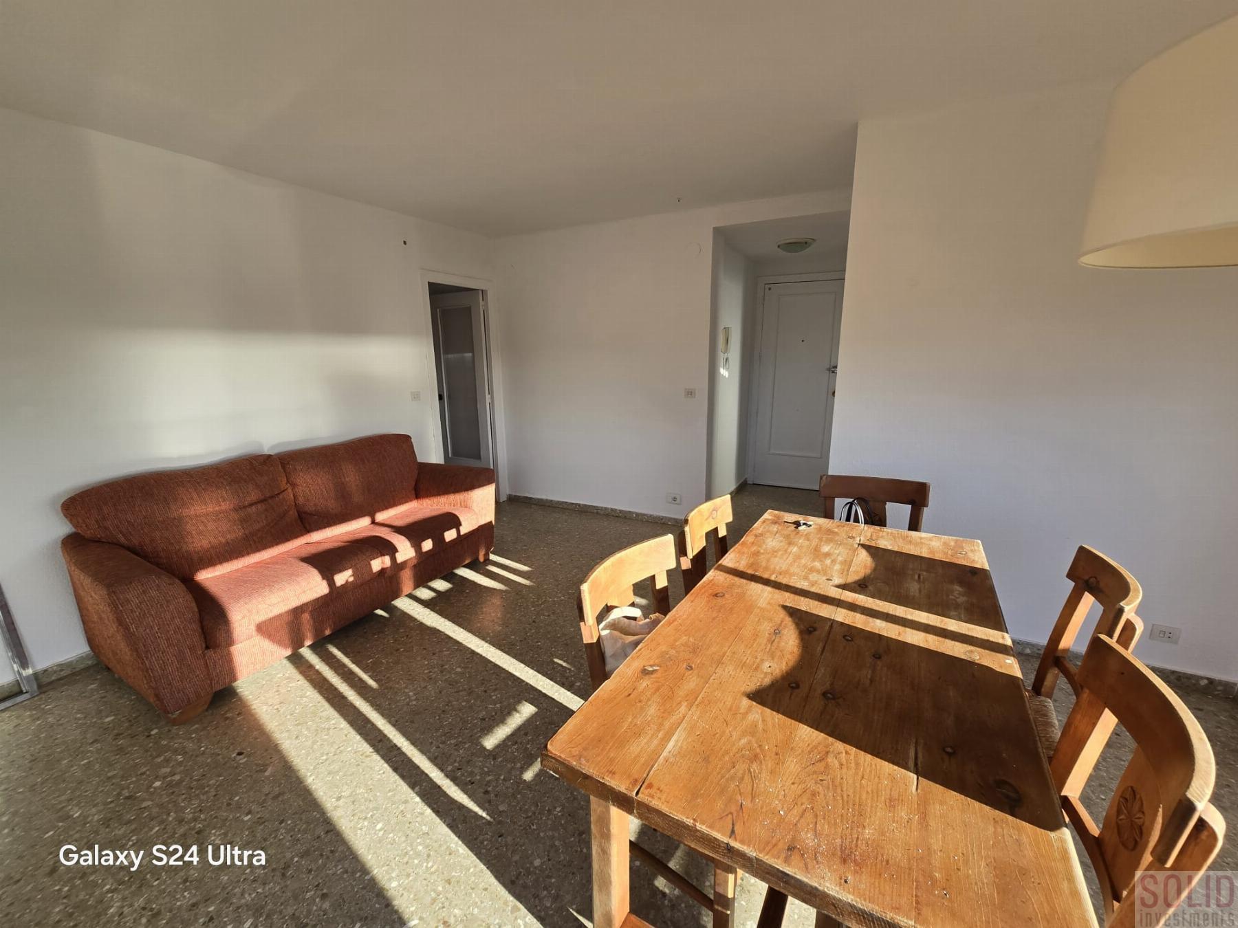 For rent of apartment in Valencia