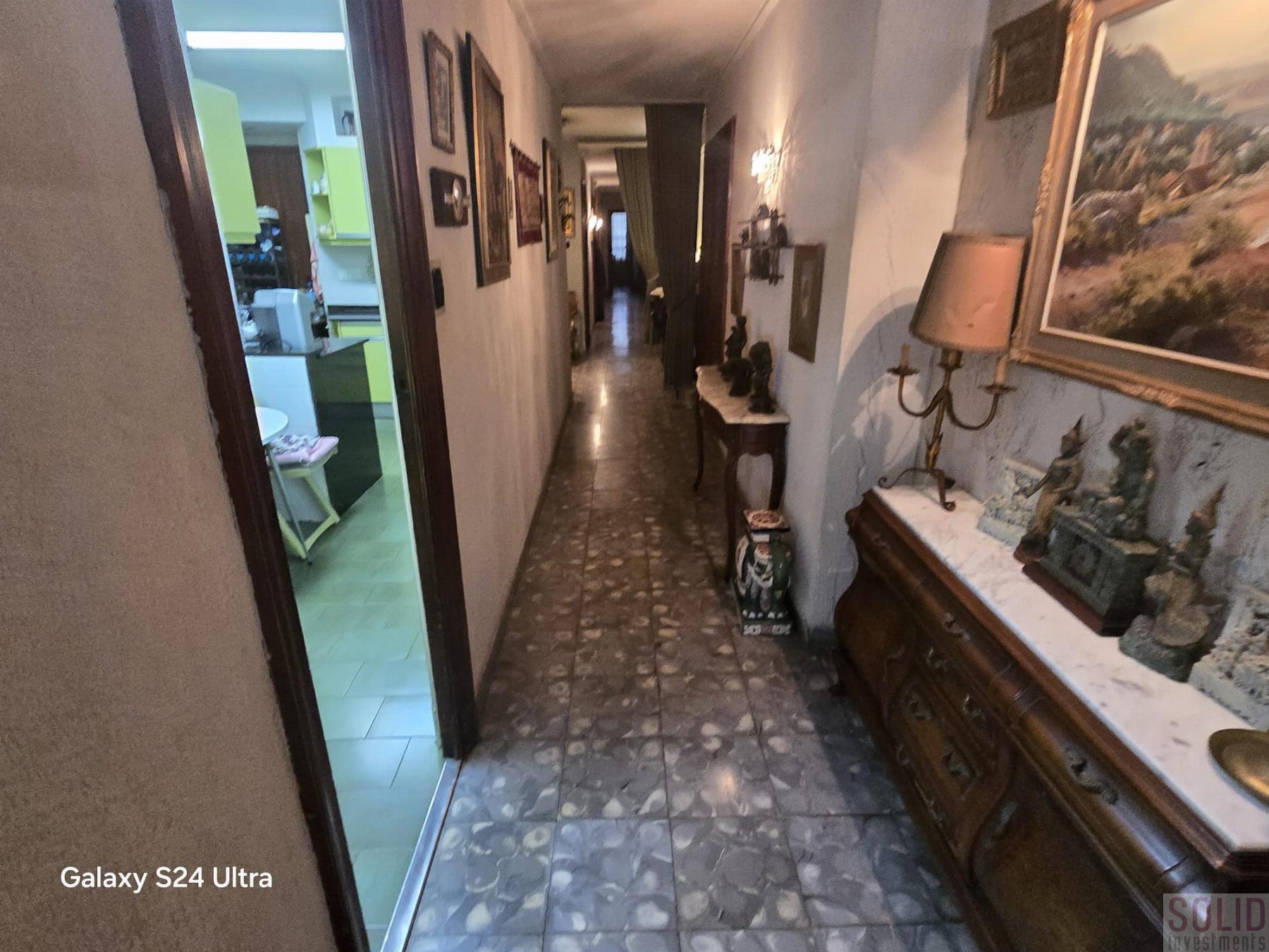 For sale of flat in Valencia