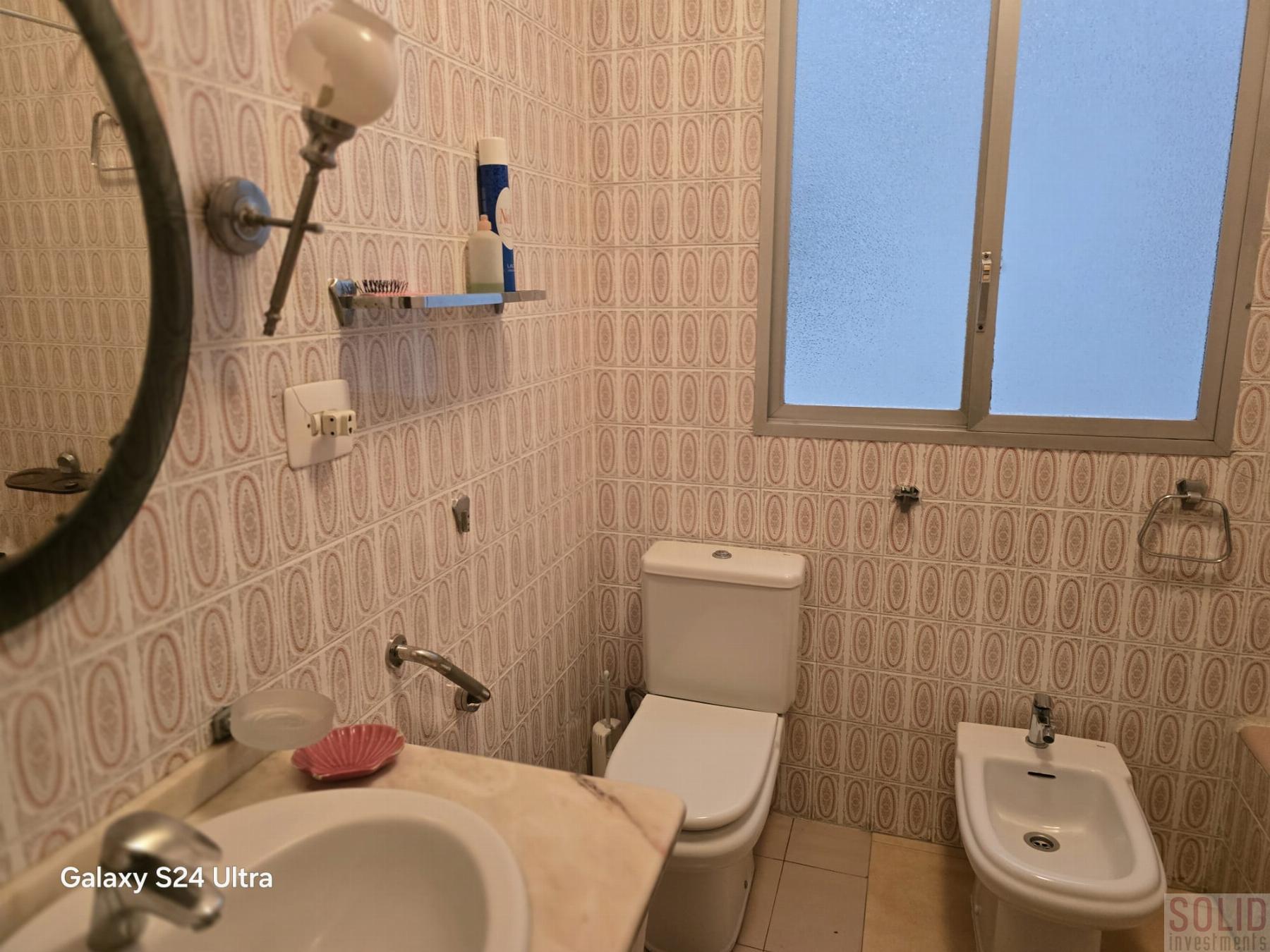 For sale of flat in Valencia